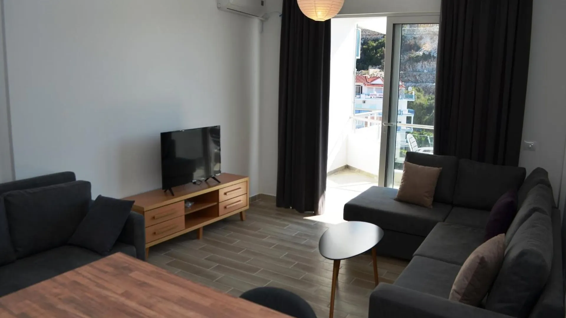 Charming Beachside Studio In Saranda Lejlighed Sarandë